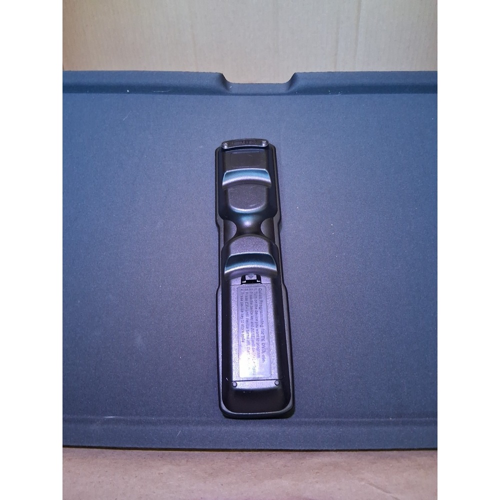 5 Device Programmable Universal Remote Control UR5L-9000L-IP Tested Working - Picture 2 of 4